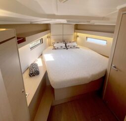 
										Oceanis 44.6 full									